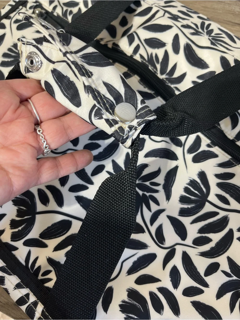 Black & White Floral Travel Organizer Tote